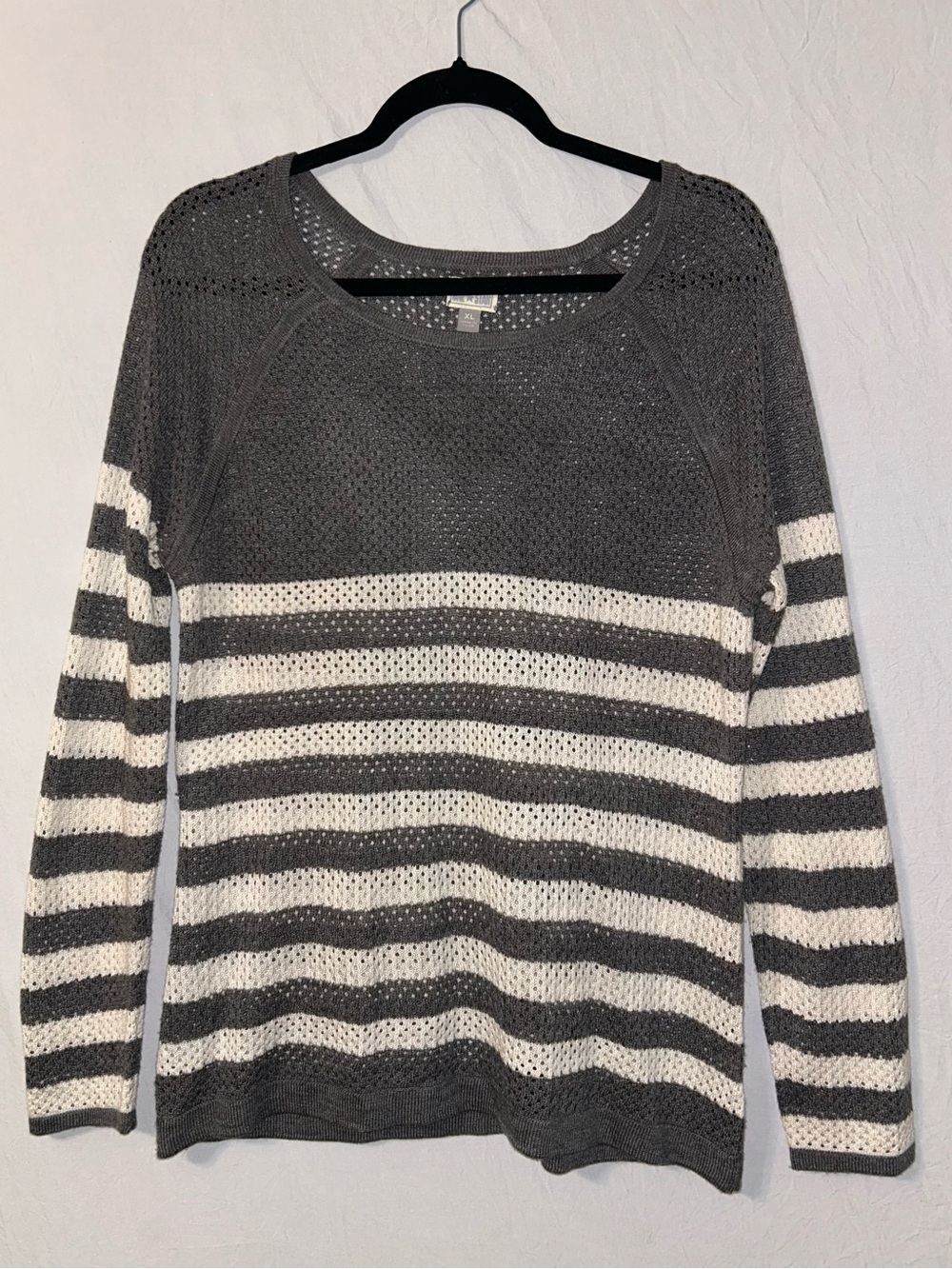 Converse One Star Lightweight Gray & White Striped Knit Sweater X Large